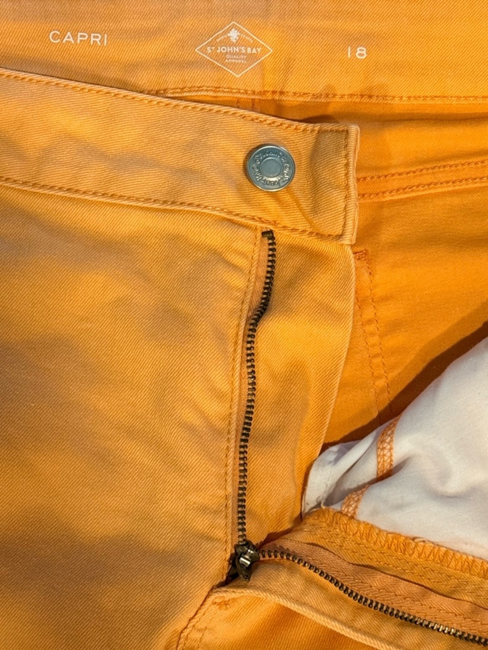 St. John's Bay Capri Pants Peach Orange Size 18 Stretch Side Slit - Picture 5 of 6